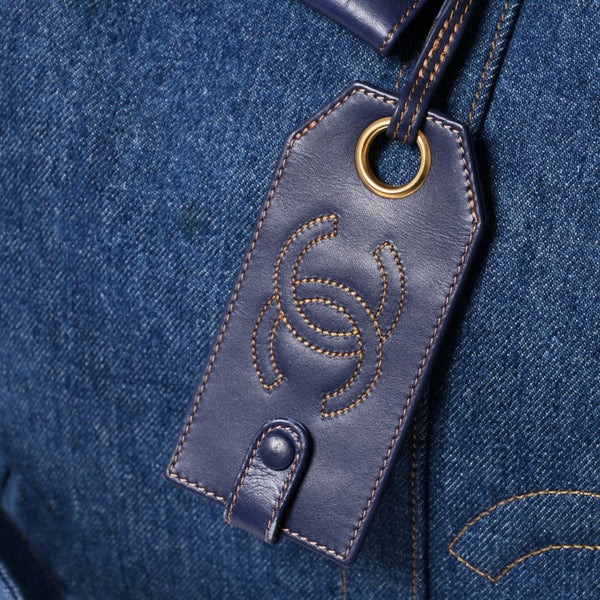 Very good condition CHANEL Boston bag shoulder bag 4th series 2WAY here mark denim indigo blue gold hardware used 4a000564