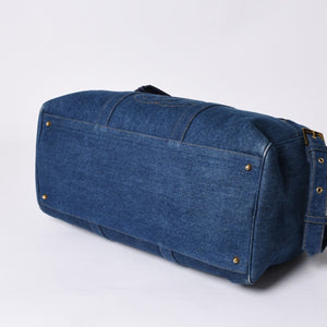 Very good condition CHANEL Boston bag shoulder bag 4th series 2WAY here mark denim indigo blue gold hardware used 4a000564