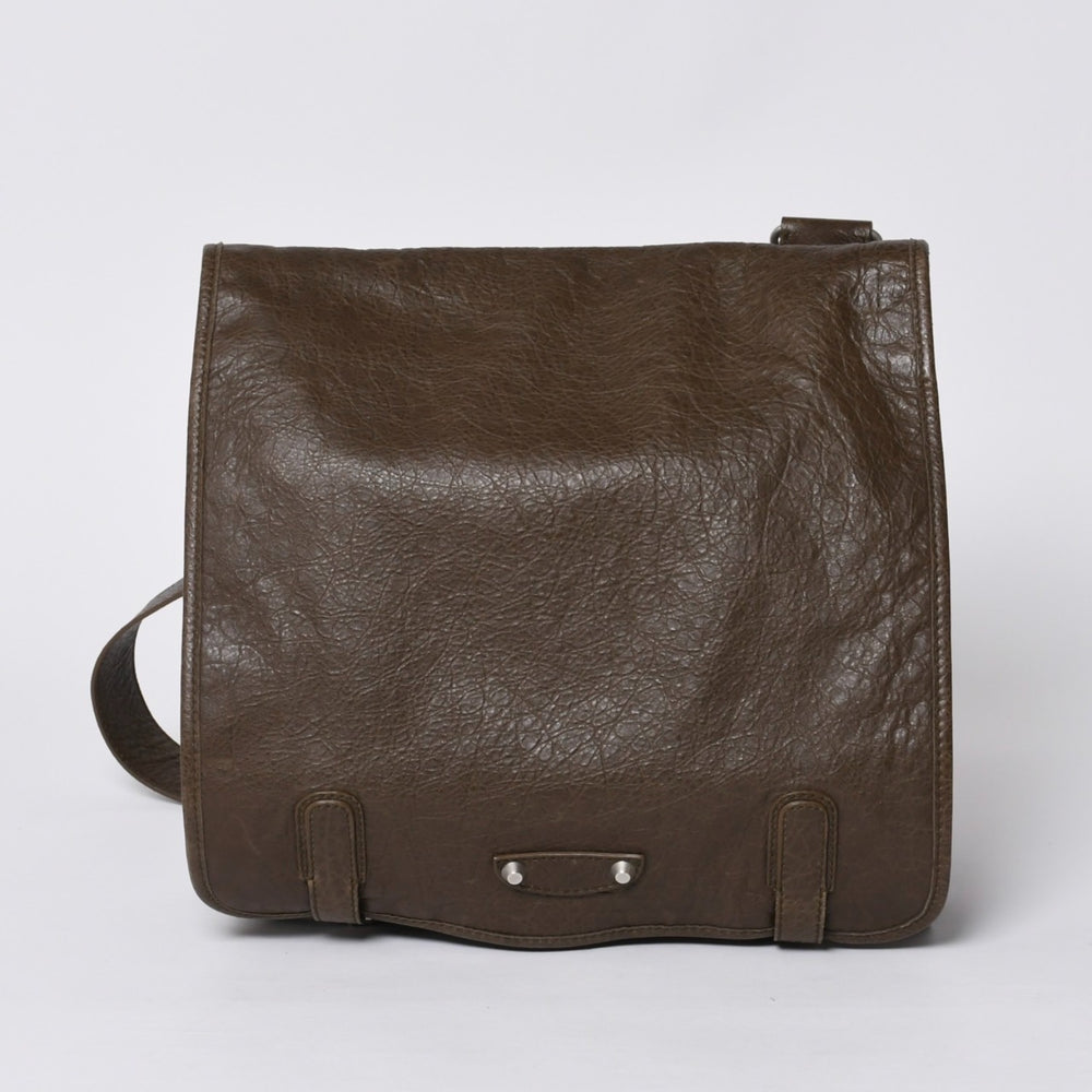 極美品 BALENCIAGA バレンシアガ ショルダーバッグ メッセンジャーバッグ 272807 イタリア製 レザー ブラウン シルバー金具 中古 4a000038