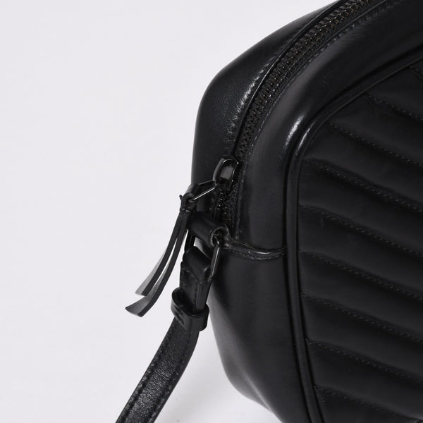 Very Good Condition SAINT LAURENT Saint Laurent Lou Camera Bag Shoulder Bag 612544 Leather Quilted Black Used 4a000047