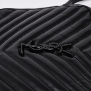 Very Good Condition SAINT LAURENT Saint Laurent Lou Camera Bag Shoulder Bag 612544 Leather Quilted Black Used 4a000047