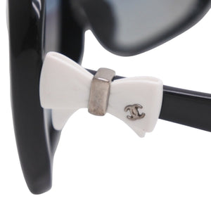 CHANEL Sunglasses Eyewear Size 60□17 135 Coco Mark White Black Good Condition Used 4a000078