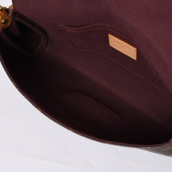 Very good condition LOUIS VUITTON Monogram Favorite MM Shoulder bag M40718 Brown Gold hardware Used 4a001282