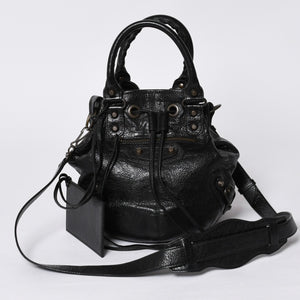 BALENCIAGA バレンシアガ ジャイアント ミニポンポン 2WAYハンドバッグ ブラック 246438 レザー シルバー金具 美品 中古 4a000165