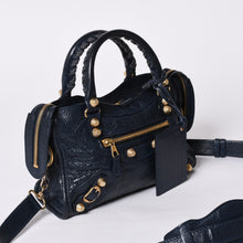画像をギャラリービューアに読み込む, 極美品 BALENCIAGA バレンシアガ LE CITY MINI ミニ シティ 2WAYバッグ 309544 ネイビー ゴールド金具 美品 中古 4a000367