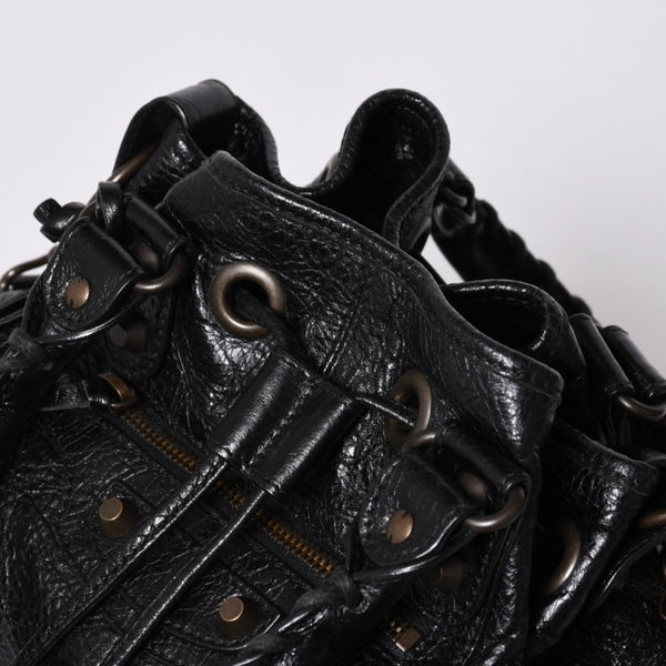 BALENCIAGA バレンシアガ ジャイアント ミニポンポン 2WAYハンドバッグ ブラック 246438 レザー シルバー金具 美品 中古 4a000165