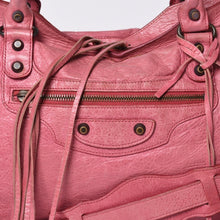 画像をギャラリービューアに読み込む, BALENCIAGA バレンシアガ The City ザ シティ 2WAY ハンドバッグ ショルダーバッグ ピンク 115748 美品 中古 4a000369