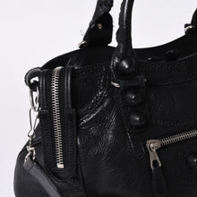 画像をギャラリービューアに読み込む, BALENCIAGA バレンシアガ ハンドバッグ バレンシアガ シティ 2WAY ショルダーバッグ ブラック レザー 235223 美品 中古 4a000409
