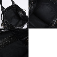 画像をギャラリービューアに読み込む, BALENCIAGA バレンシアガ ジャイアント ミニポンポン 2WAYハンドバッグ ブラック 246438 レザー シルバー金具 美品 中古 4a000165