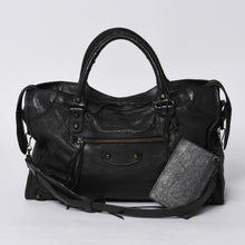 Load image into Gallery viewer, BALENCIAGA バレンシアガ ザシティ 2WAYバッグ ハンドバッグ ショルダーバッグ 115748 レザー ブラック ゴールド金具 美品 中古 4a000364