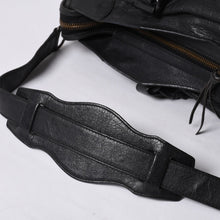 Load image into Gallery viewer, BALENCIAGA バレンシアガ ザシティ 2WAYバッグ ハンドバッグ ショルダーバッグ 115748 レザー ブラック ゴールド金具 美品 中古 4a000364