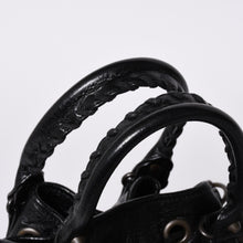 画像をギャラリービューアに読み込む, BALENCIAGA バレンシアガ ジャイアント ミニポンポン 2WAYハンドバッグ ブラック 246438 レザー シルバー金具 美品 中古 4a000165