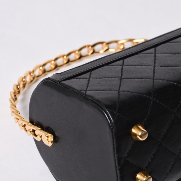 Very Good Condition CHANEL Chain Top Handle Mini Handbag Series 0 Coco Mark Lambskin Black Gold Hardware Used 4a000942