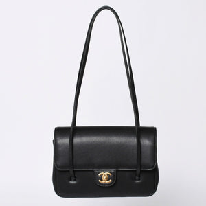 New and unused CHANEL 26SS Small Flap Bag Black Small flap bag Black Gold hardware Used 4a001122