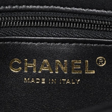 画像をギャラリービューアに読み込む, 新品未使用 CHANEL シャネル 26SS Small Flap Bag Black スモール フラップバッグ ブラック ゴールド金具 中古 4a001122