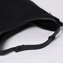 画像をギャラリービューアに読み込む, GUCCI グッチ GG Canvas GG キャンバス ショルダーバッグ 106242 イタリア製 ブラック 美品 中古 4a000398