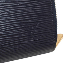 画像をギャラリービューアに読み込む, LOUIS VUITTON ルイヴィトン ジッピーウォレット 長財布 M83482 ネイビー エピレザー ゴールド金具 中古 4b013636