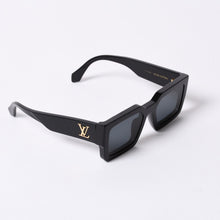 画像をギャラリービューアに読み込む, LOUIS VUITTON ルイヴィトン LVクラッシュ スクエア サングラス アイウェア Z1579E サイズ54□21 155 ブラック 美品 中古 4a000319