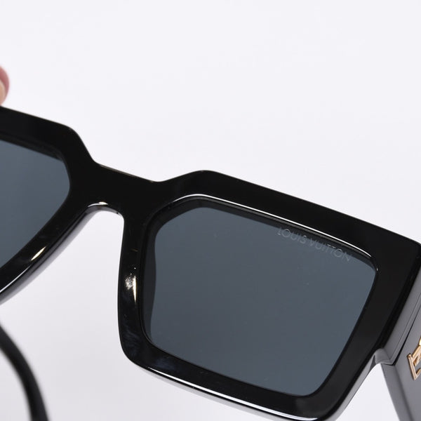 LOUIS VUITTON LV Crush Square Sunglasses Eyewear Z1579E Size 54□21 155 Black Good Condition Used 4a000319