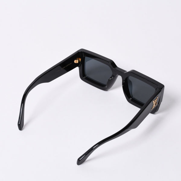 LOUIS VUITTON LV Crush Square Sunglasses Eyewear Z1579E Size 54□21 155 Black Good Condition Used 4a000319