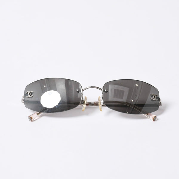 CHANEL シャネル Sunglasses サングラス リムレス ブラック シルバー 4002 ｃ.124/22 54□19 130 美品 中古 4a000115