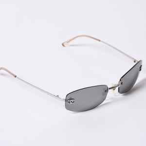 CHANEL シャネル Sunglasses サングラス リムレス ブラック シルバー 4002 ｃ.124/22 54□19 130 美品 中古 4a000115