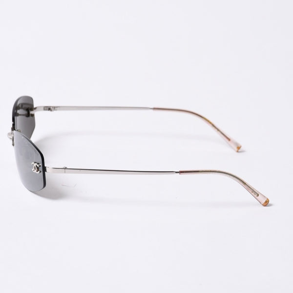 CHANEL シャネル Sunglasses サングラス リムレス ブラック シルバー 4002 ｃ.124/22 54□19 130 美品 中古 4a000115