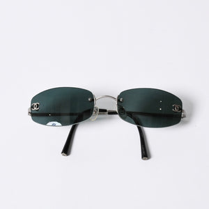 CHANEL シャネル リムレス サングラス アイウェアケース 4002 c.103/71 サイズ54□19 130 ココマーク シルバー ブラック 美品 中古 4a000117