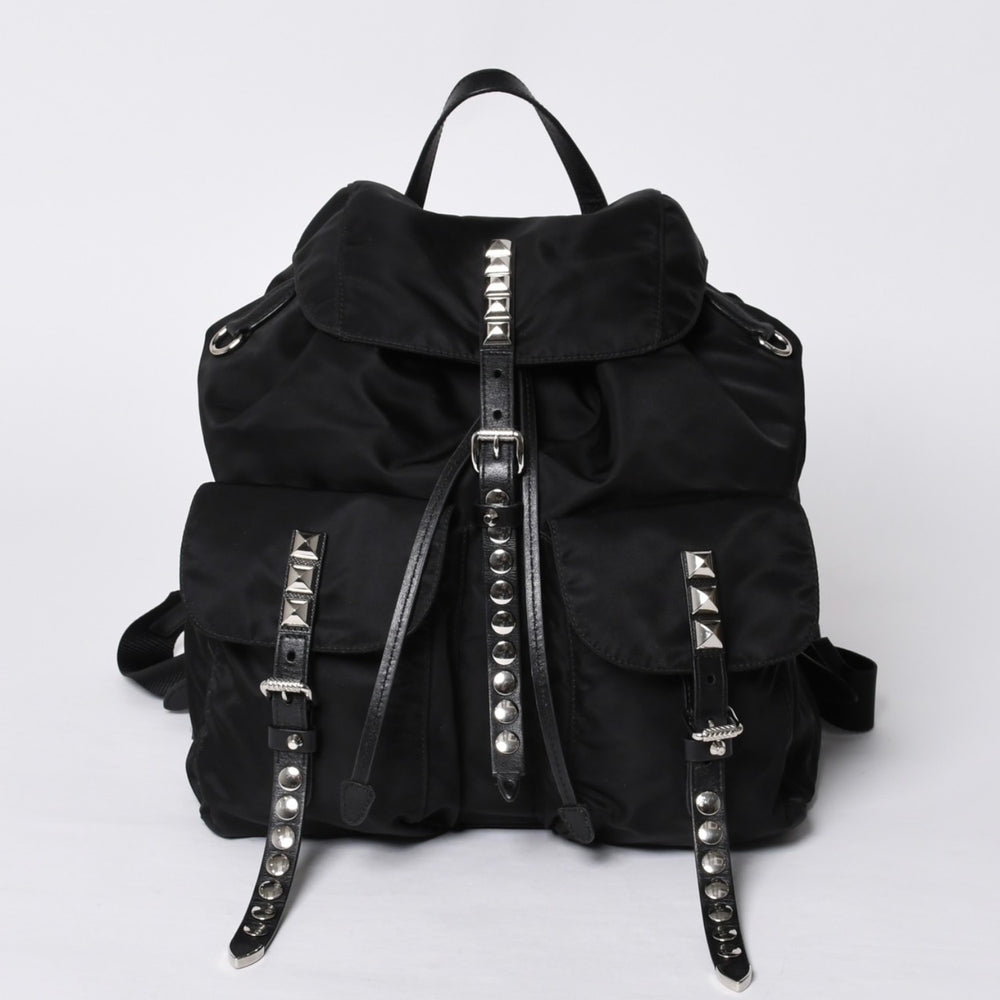 PRADA プラダ スタッズ付きナイロン リュックサック バックパック ブラック シルバー金具 美品 中古 4a000251