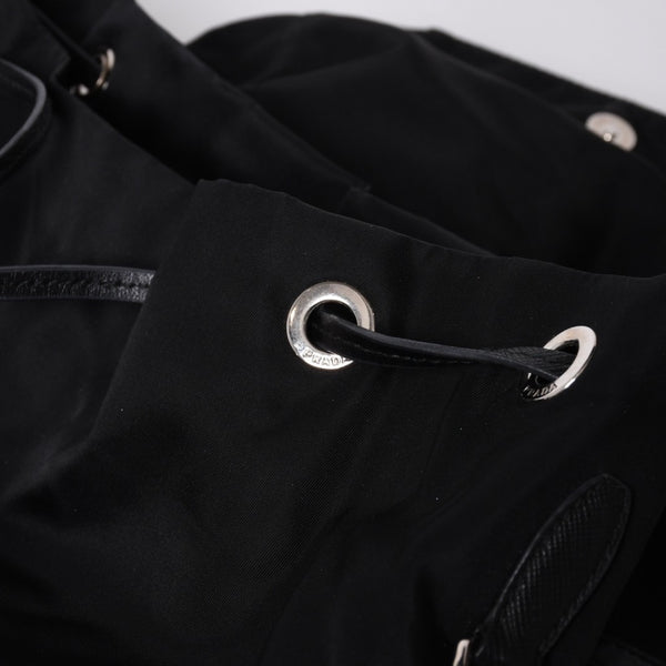 PRADA プラダ スタッズ付きナイロン リュックサック バックパック ブラック シルバー金具 美品 中古 4a000251