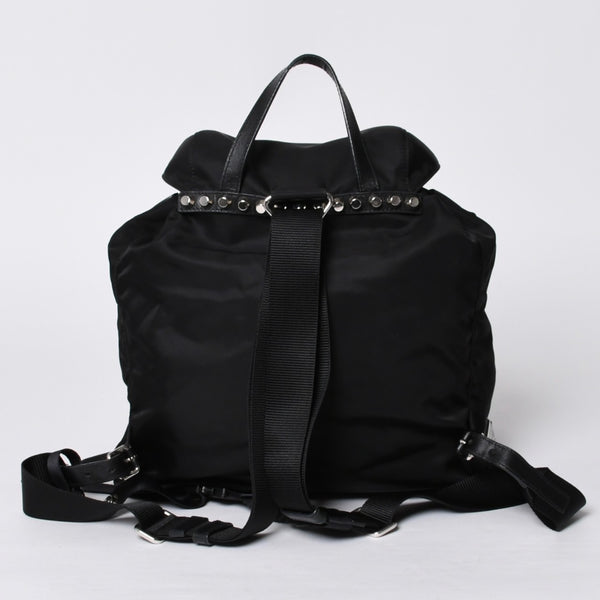 PRADA プラダ スタッズ付きナイロン リュックサック バックパック ブラック シルバー金具 美品 中古 4a000251