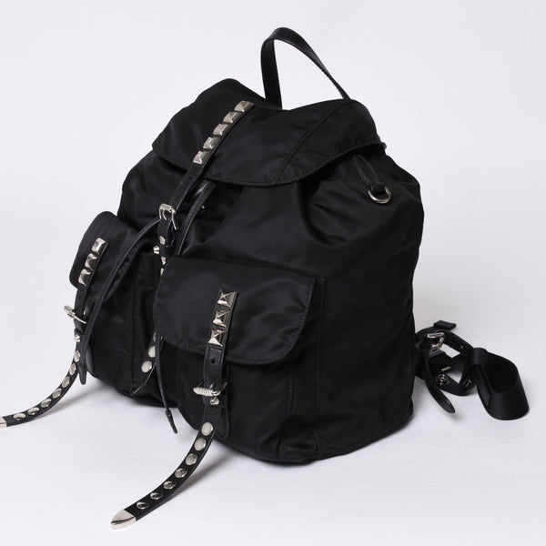 PRADA プラダ スタッズ付きナイロン リュックサック バックパック ブラック シルバー金具 美品 中古 4a000251