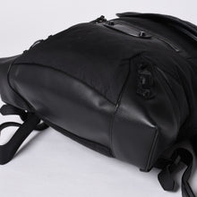 画像をギャラリービューアに読み込む, BALENCIAGA バレンシアガ CLASSIC TRAVELER BACKPACK クラシック トラベラー リュックサック 387285 ナイロン ブラック 美品 中古 4a000147