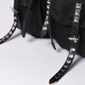 PRADA プラダ スタッズ付きナイロン リュックサック バックパック ブラック シルバー金具 美品 中古 4a000251
