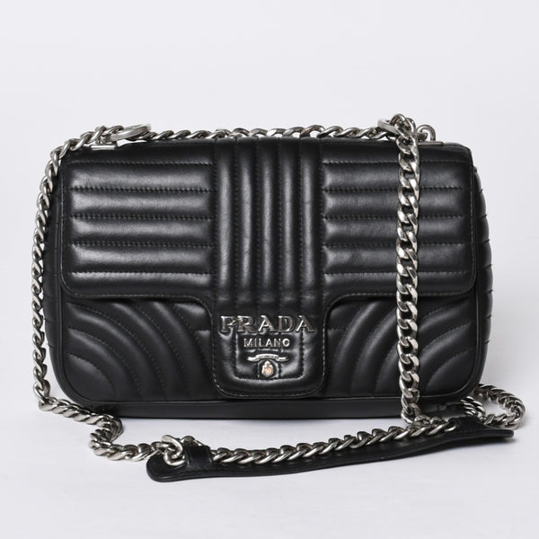 PRADA プラダ チェーンフラップ ダイアグラム キルティングレザー ミディアム ショルダーバッグ 美品 中古 4a000772