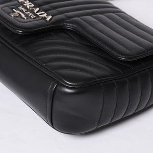 PRADA プラダ チェーンフラップ ダイアグラム キルティングレザー ミディアム ショルダーバッグ 美品 中古 4a000772