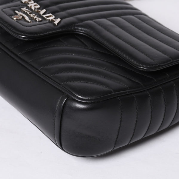 PRADA プラダ チェーンフラップ ダイアグラム キルティングレザー ミディアム ショルダーバッグ 美品 中古 4a000772