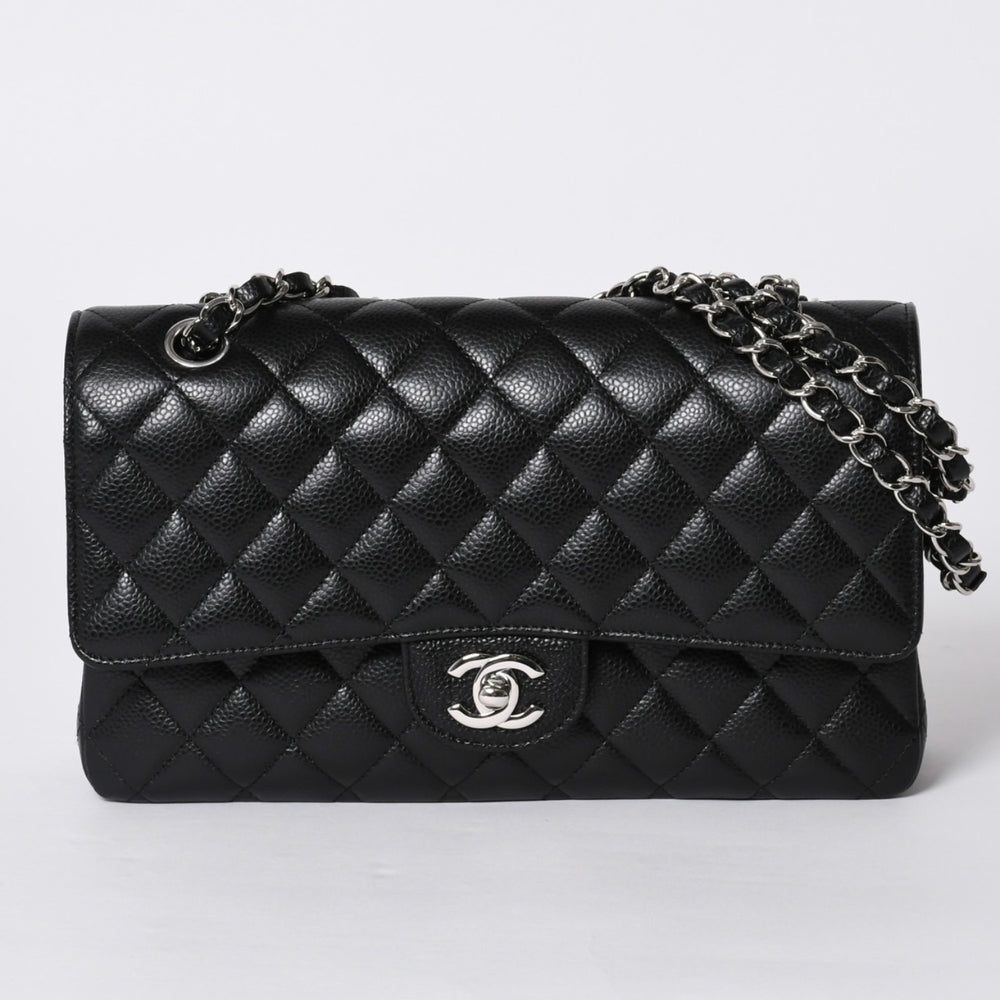 Like new CHANEL Matelasse 25 W flap W chain shoulder bag AO1112 21s Caviar skin Silver hardware Used 4a000990