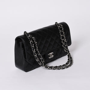 Like new CHANEL Matelasse 25 W flap W chain shoulder bag AO1112 21s Caviar skin Silver hardware Used 4a000990
