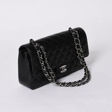 画像をギャラリービューアに読み込む, 新品同様 CHANEL シャネル マトラッセ25 Wフラップ Wチェーンショルダーバッグ AO1112 21番台 キャビアスキン シルバー金具 中古 4a000990