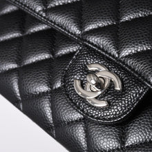 画像をギャラリービューアに読み込む, 新品同様 CHANEL シャネル マトラッセ25 Wフラップ Wチェーンショルダーバッグ AO1112 21番台 キャビアスキン シルバー金具 中古 4a000990