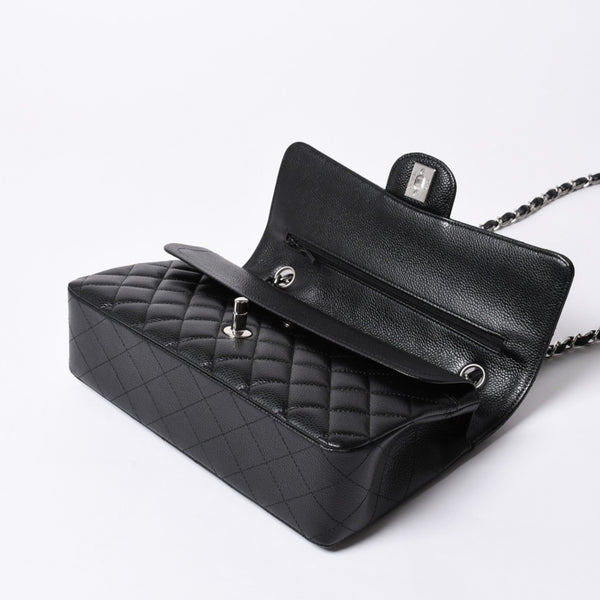 Like new CHANEL Matelasse 25 W flap W chain shoulder bag AO1112 21s Caviar skin Silver hardware Used 4a000990