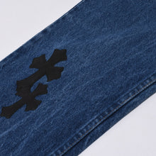 画像をギャラリービューアに読み込む, 極美品 CHROME HEARTS クロムハーツ × Levi's 517 リーバイス 517 セメタリークロスパッチ デニムパンツ ジーンズ サイズ36 20パッチ 中古 4a000553