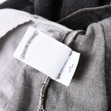 画像をギャラリービューアに読み込む, 極美品 CHROME HEARTS クロムハーツ Levi's 501 リーバイス 501 セメタリークロスパッチ デニムパンツ ジーンズ サイズ34 20パッチ 中古 4a000554