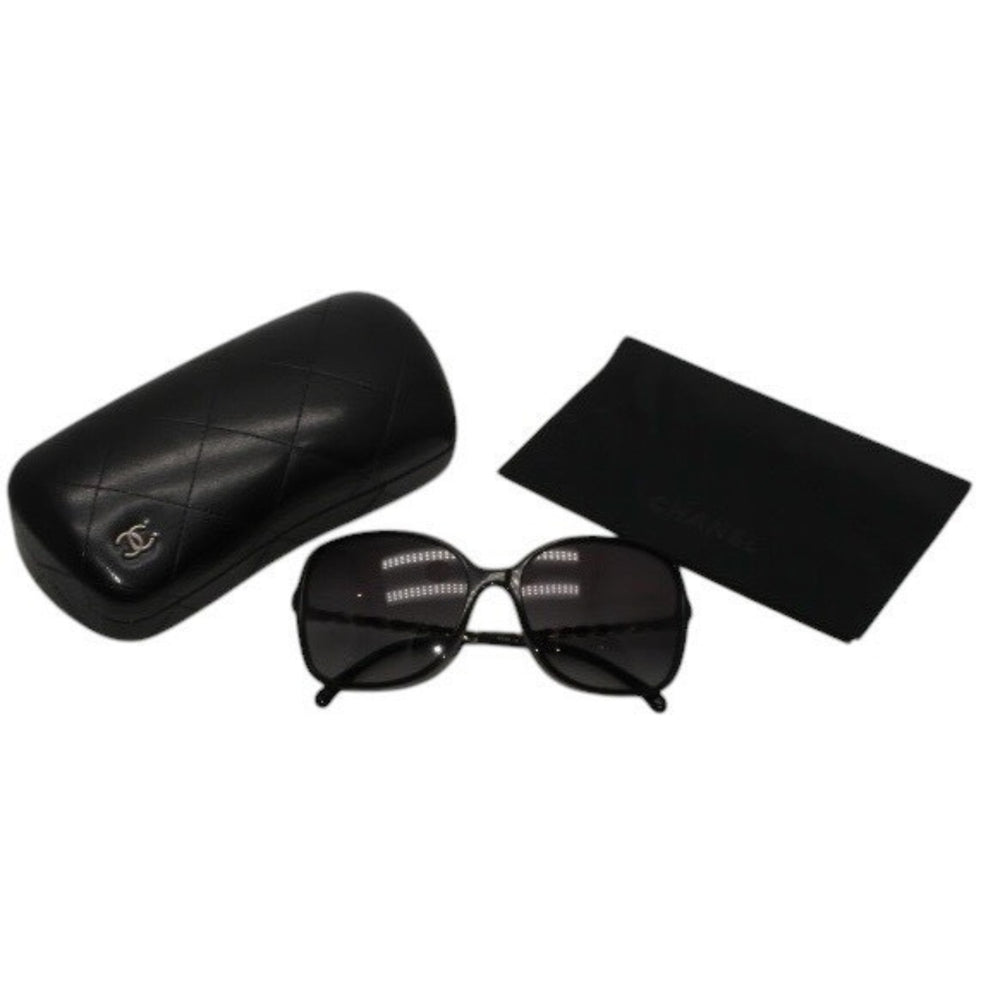 極美品 CHANEL シャネル サングラス アイウェア 5210-Q-A c.501/3C サイズ57□17 135 ココマーク チェーンテンプル ブラック 中古 4a000293