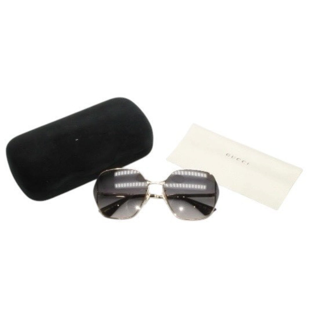 極美品 GUCCI グッチ サングラス アイウェア GG0818SA 001サイズ63□17-140 ゴールド グレー GP メタル プラスチック 中古 4a000288
