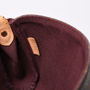 Very Good Condition LOUIS VUITTON Favorite PM Shoulder Bag M40717 Monogram Brown Gold Hardware Used 4a000244