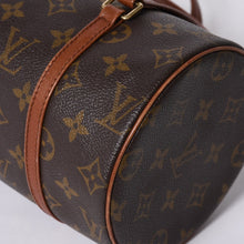 画像をギャラリービューアに読み込む, LOUIS VUITTON ルイヴィトン パピヨン26 ハンドバッグ モノグラム M51366 筒型 モノグラムキャンバス ブラウン 美品 中古 4a000247