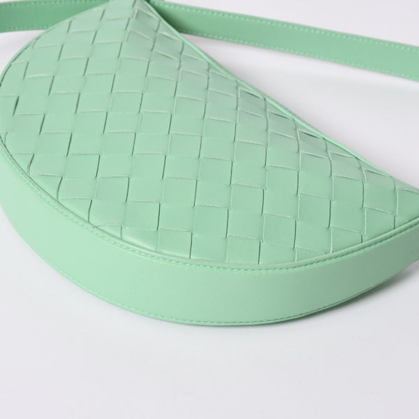 極美品 BOTTEGA VENETA ボッテガヴェネタ イントレチャート ワンショルダーバッグ レザー A00732338V グリーン ゴールド金具 中古 4a000055