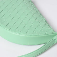 Load image into Gallery viewer, 極美品 BOTTEGA VENETA ボッテガヴェネタ イントレチャート ワンショルダーバッグ レザー A00732338V グリーン ゴールド金具 中古 4a000055